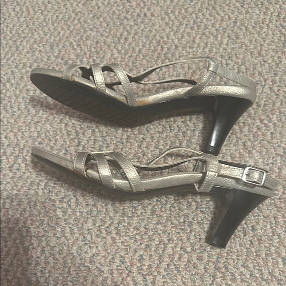 A2 by Aerosoles Women's Silver Heels - Picture 7 of 7